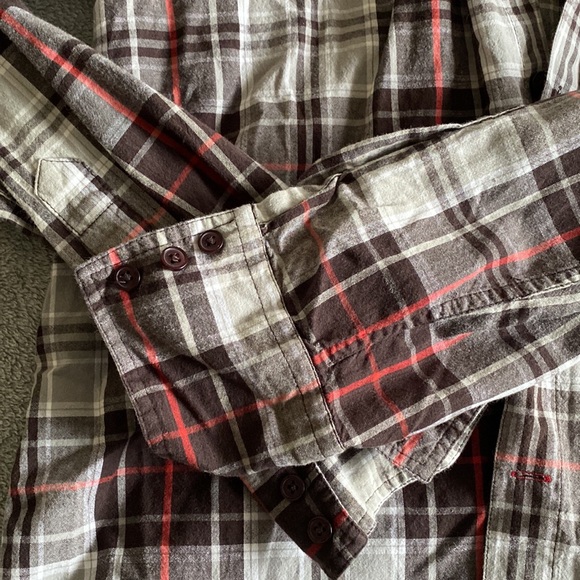 Guess Flannel Shirt - Picture 4 of 4